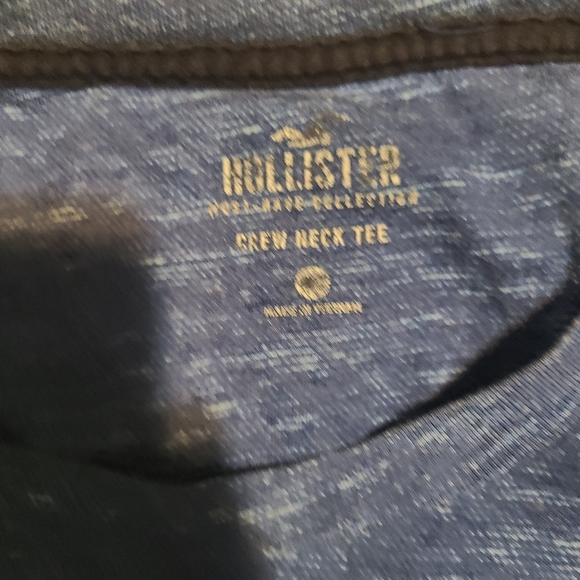Medium Hollister T-Shirt - Picture 2 of 3